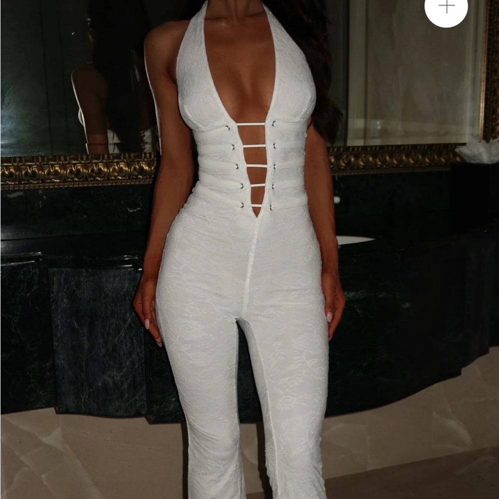 Elegant White Halter Jumpsuit